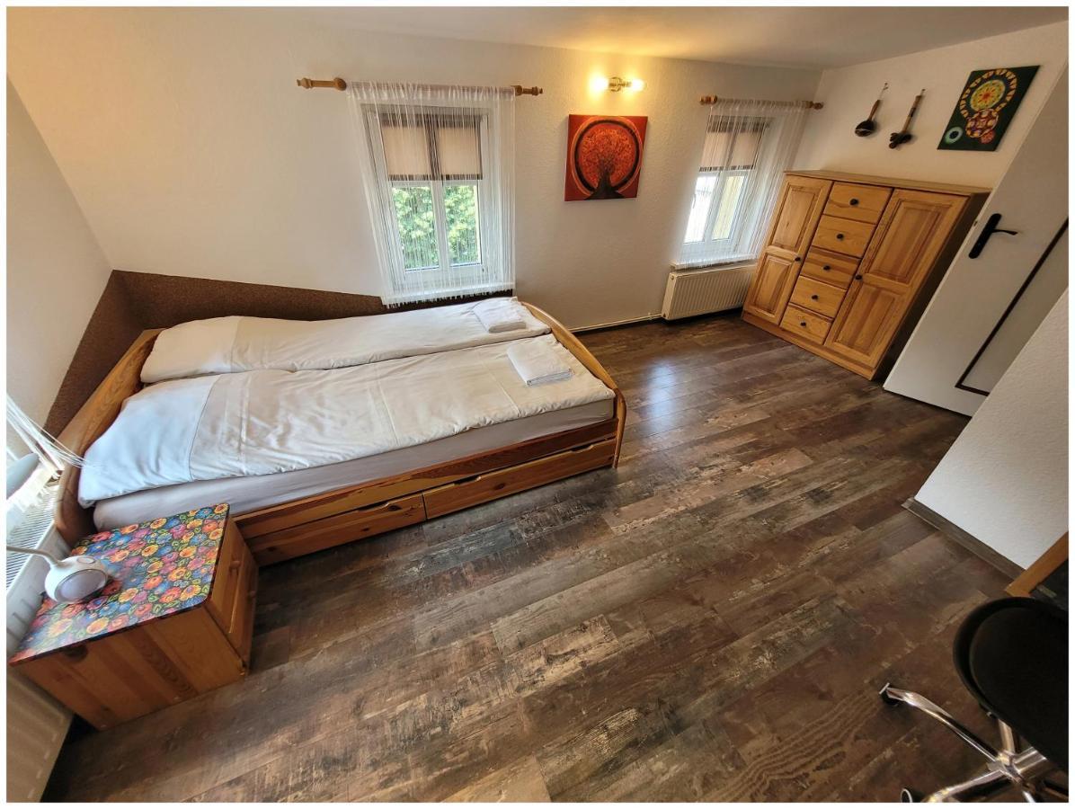 Apartament Kocie Sny - Pod Zamkiem Chojnik Διαμέρισμα Jelenia Góra Εξωτερικό φωτογραφία